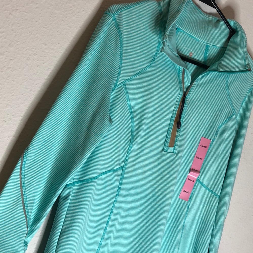 Mint Pullover yoga jacket